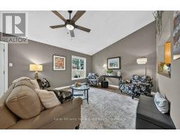 19 Peglar Crescent, Centre Wellington, ON N1M3T2 Photo 24