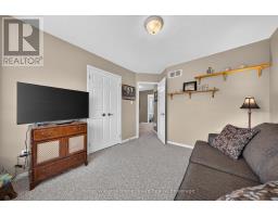 19 Peglar Crescent, Centre Wellington, ON N1M3T2 Photo 37
