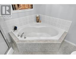19 Peglar Crescent, Centre Wellington, ON N1M3T2 Photo 39