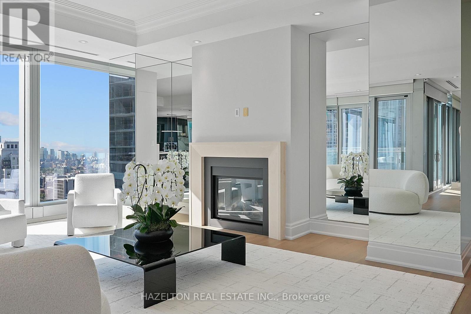 #3203 50 YORKVILLE AVENUE - 2