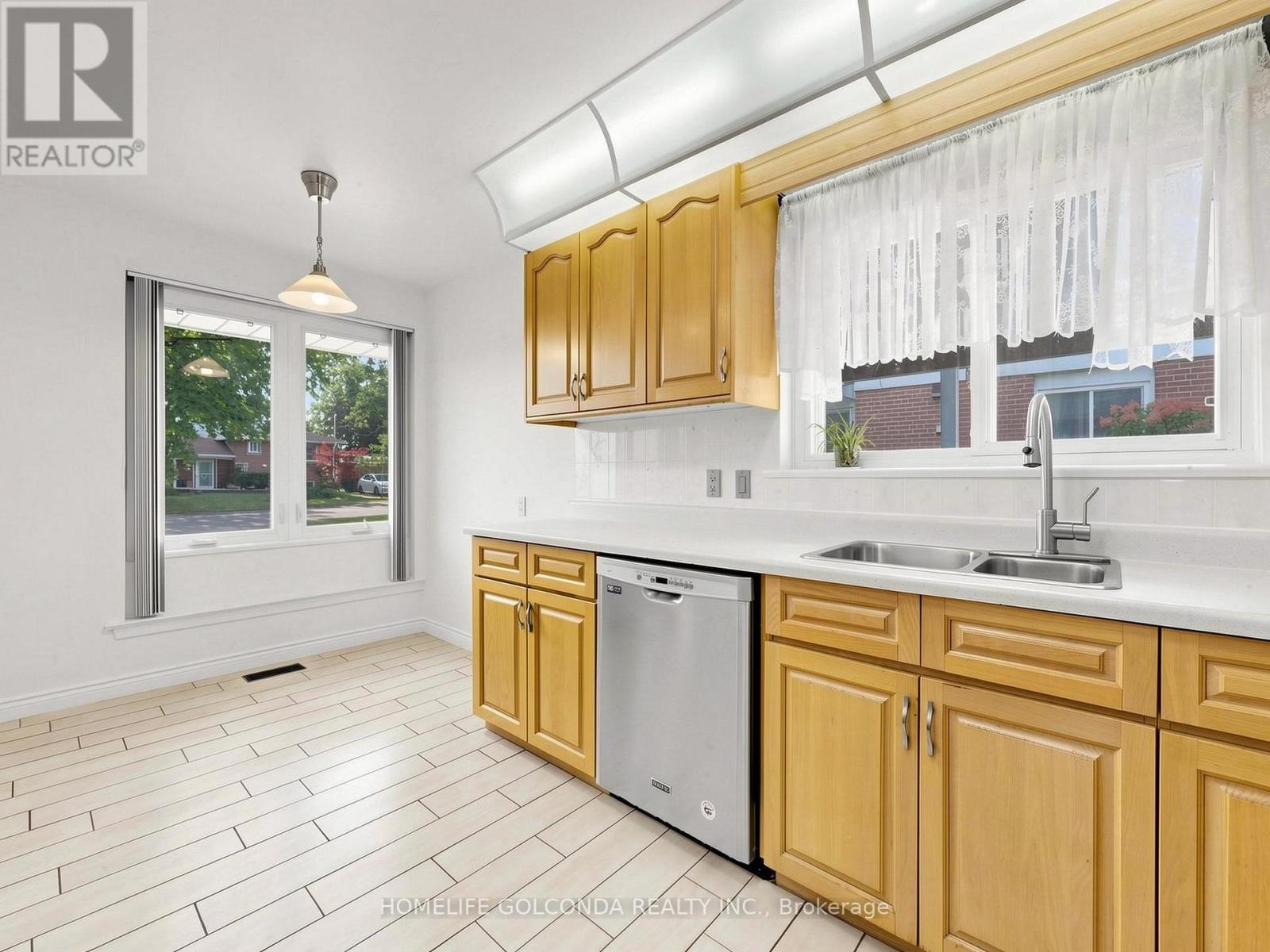21 GROVE PARK CRESCENT, Toronto (Don Valley Village) — photo 12