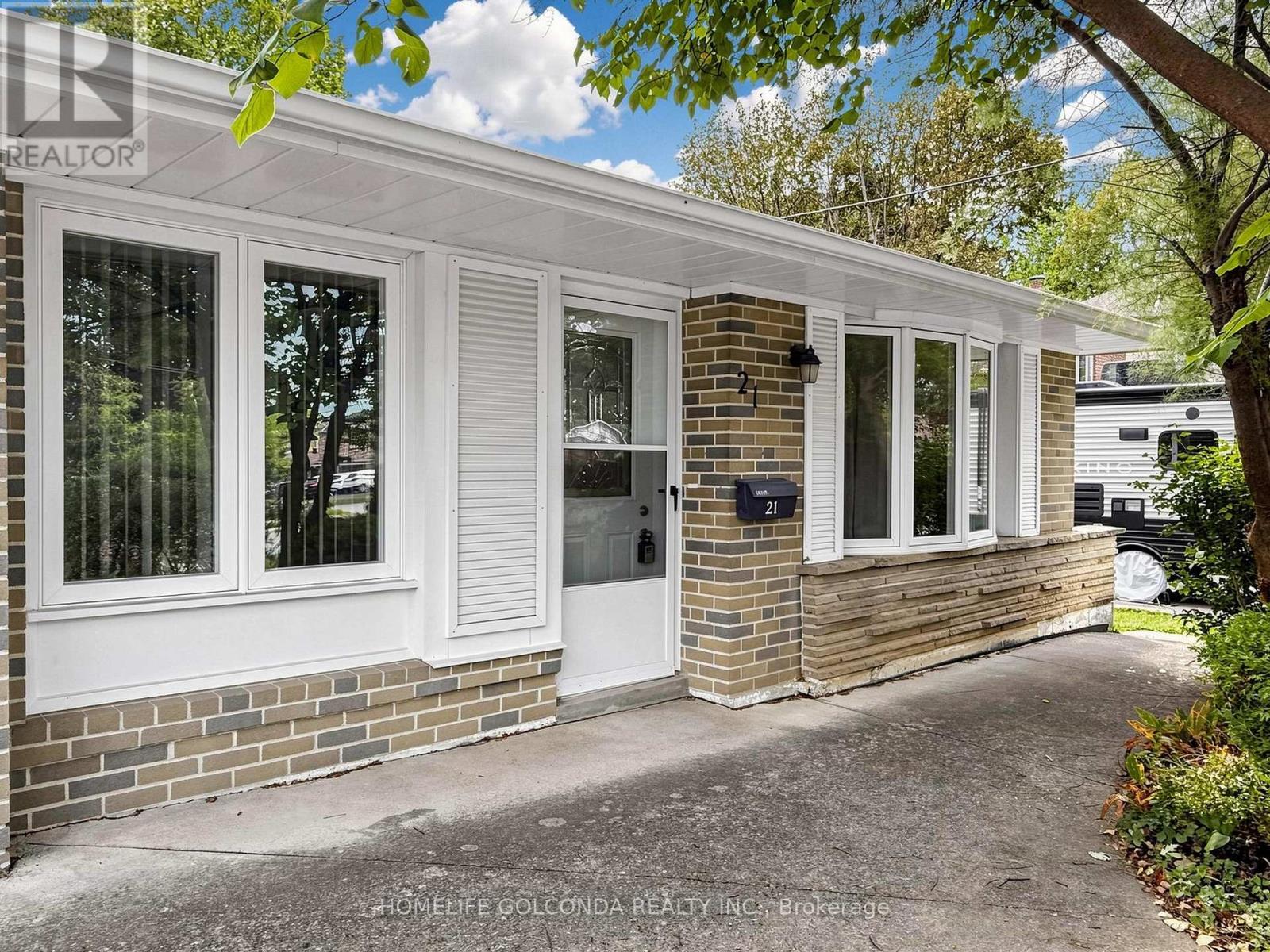 Photo of 21 GROVE PARK CRESCENT