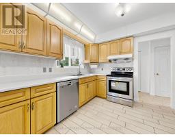 21 Grove Park Crescent, Toronto, ON M2J2C7 Photo 11