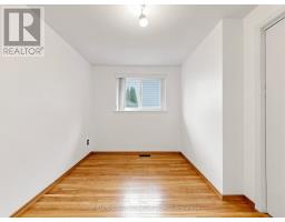 21 Grove Park Crescent, Toronto, ON M2J2C7 Photo 19