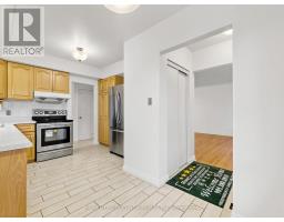 21 Grove Park Crescent, Toronto, ON M2J2C7 Photo 9