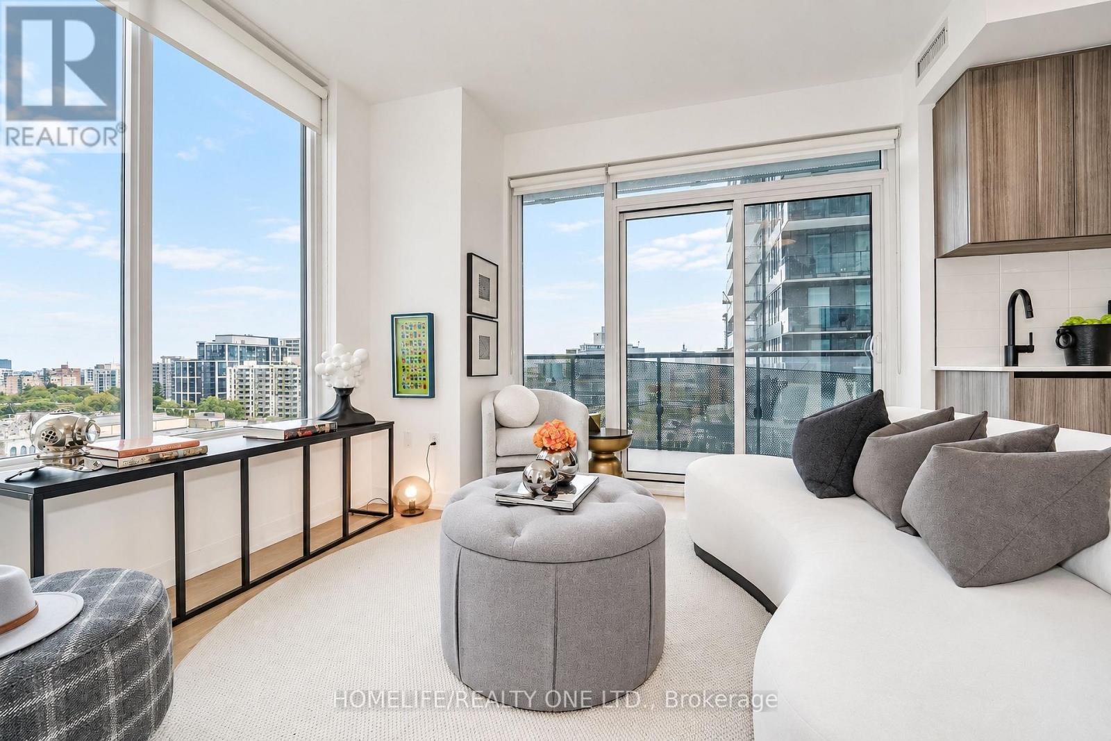 Photo of 117 Broadway Avenue