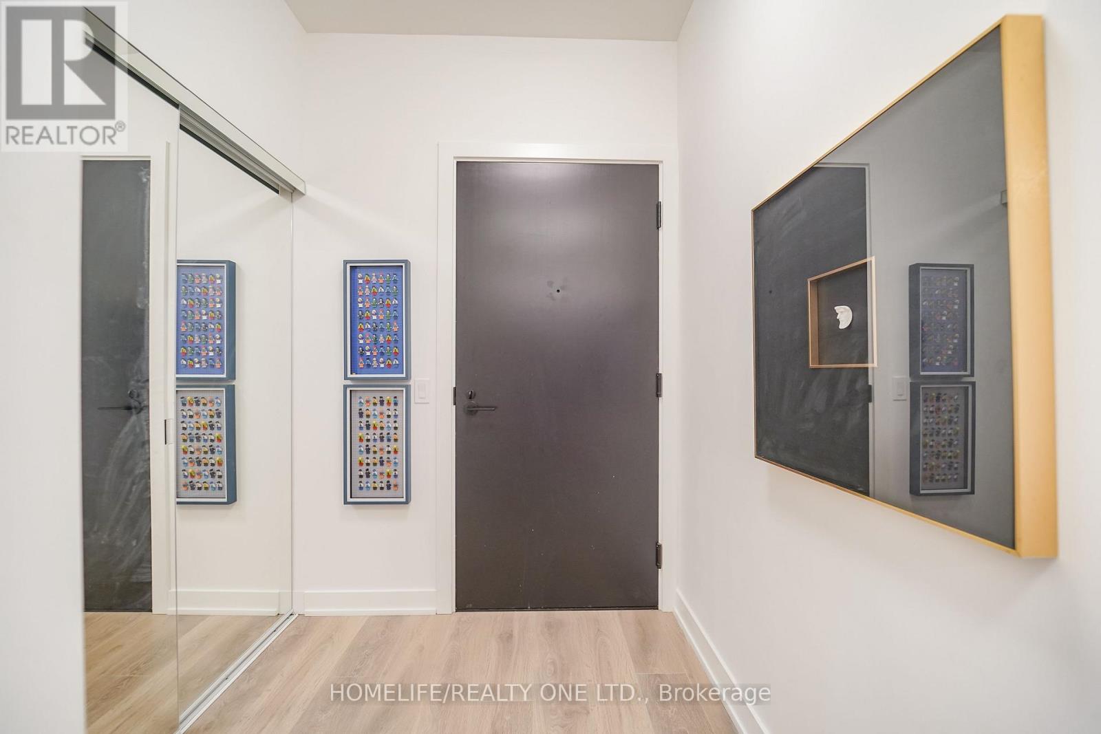 Photo of 1111 - 117 BROADWAY AVENUE
