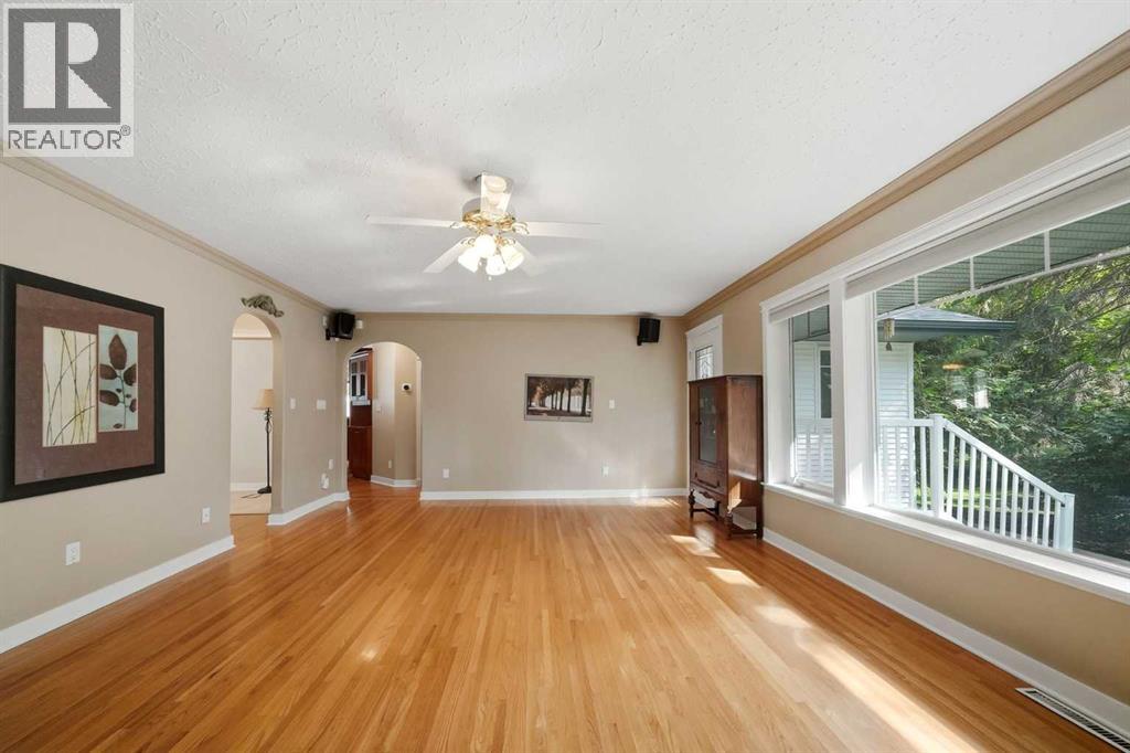 18 College Park Drive - Image 34