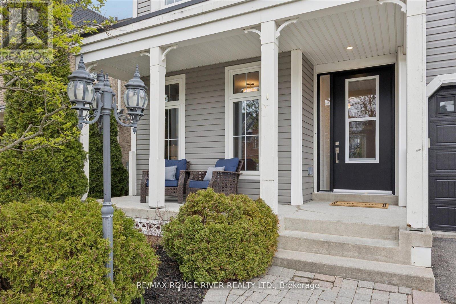 93 Holsted Road, Whitby, ON photo 3