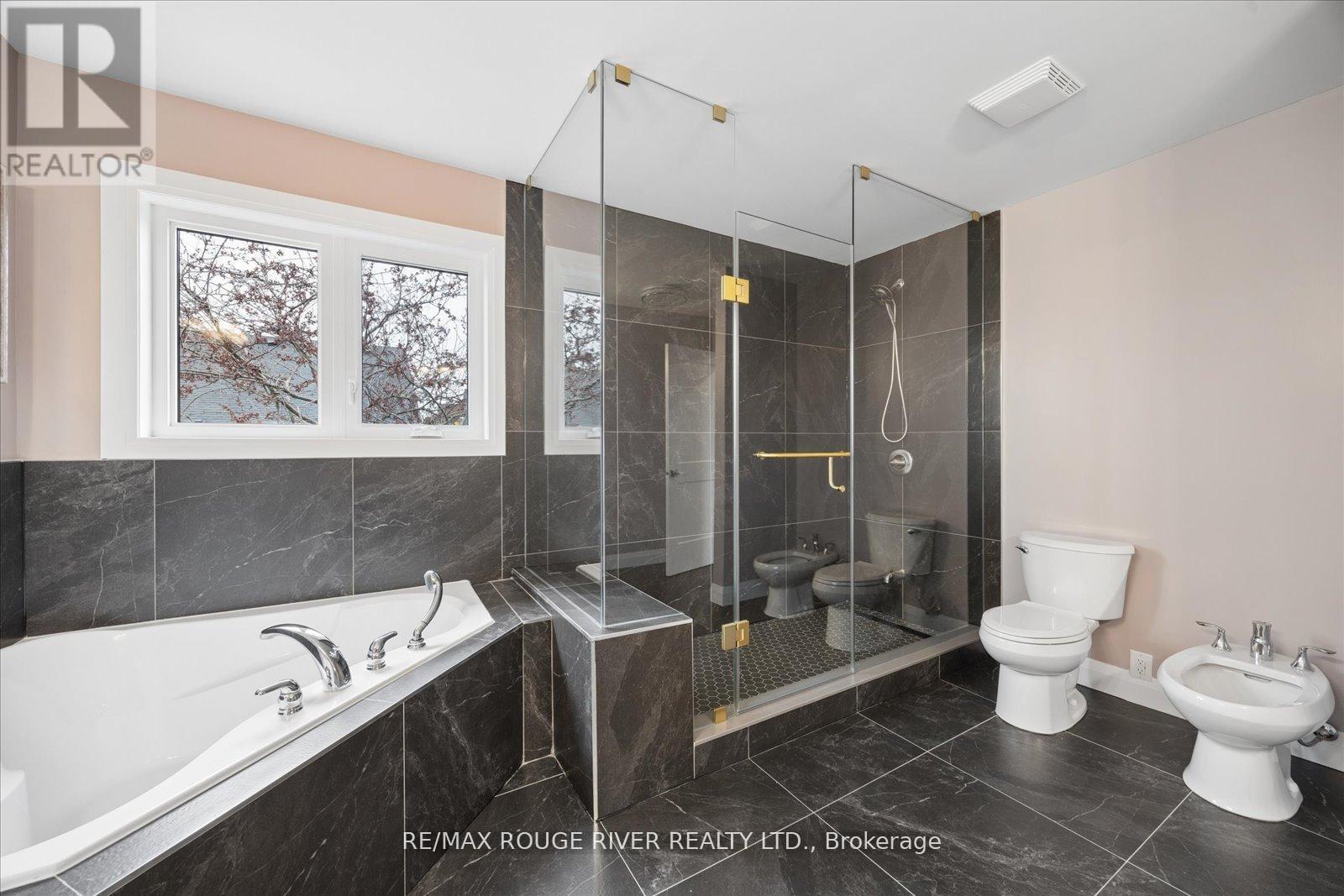 93 Holsted Road, Whitby, ON photo 32