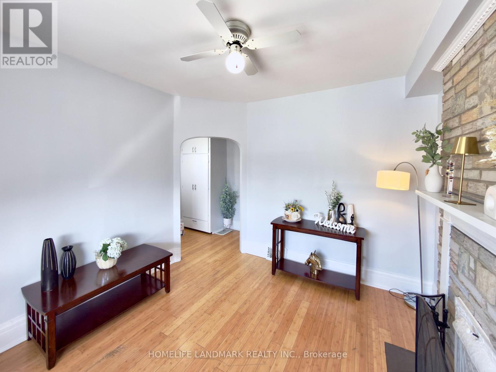 67 Banting Avenue, Oshawa, ON photo 5