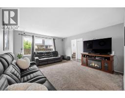 Bedroom - 8, 111 Huntington Park Green Nw, Calgary, AB T2K5H4 Photo 8