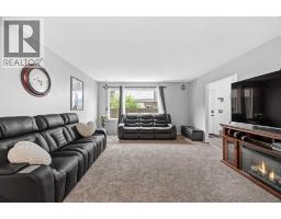 Primary Bedroom - 8, 111 Huntington Park Green Nw, Calgary, AB T2K5H4 Photo 7