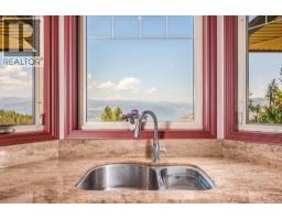 Kitchen - 9265 Kokanee Road, Vernon, BC V1H1K4 Photo 10
