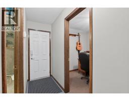 4685 Westridge Drive, Kelowna, BC V1W3A8 Photo 39
