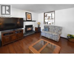 Living room - 508 16th Ave S, Cranbrook, BC V1C2Z9 Photo 8