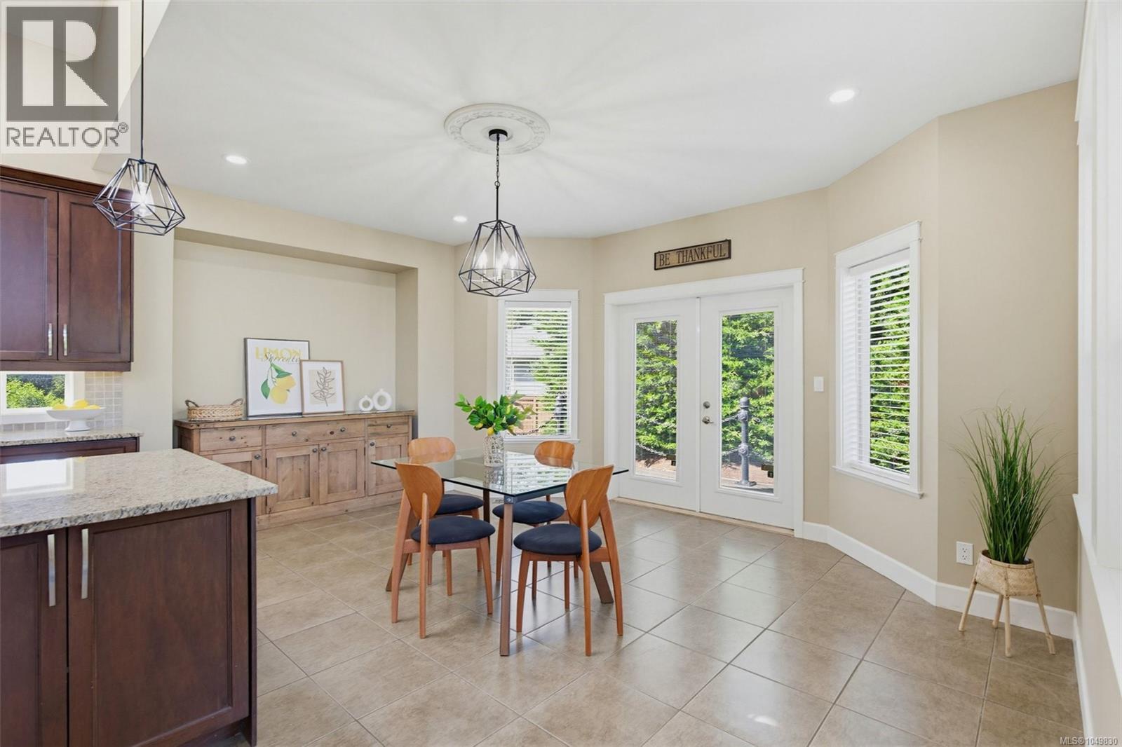601 Sentinel Dr - Image 27