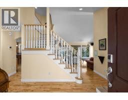 5pc Bathroom - 2620 Arthur Road, Kelowna, BC V1V2B7 Photo 8