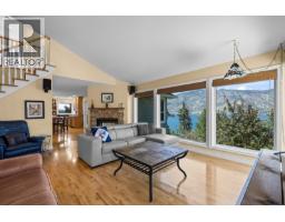 Kitchen - 2620 Arthur Road, Kelowna, BC V1V2B7 Photo 11