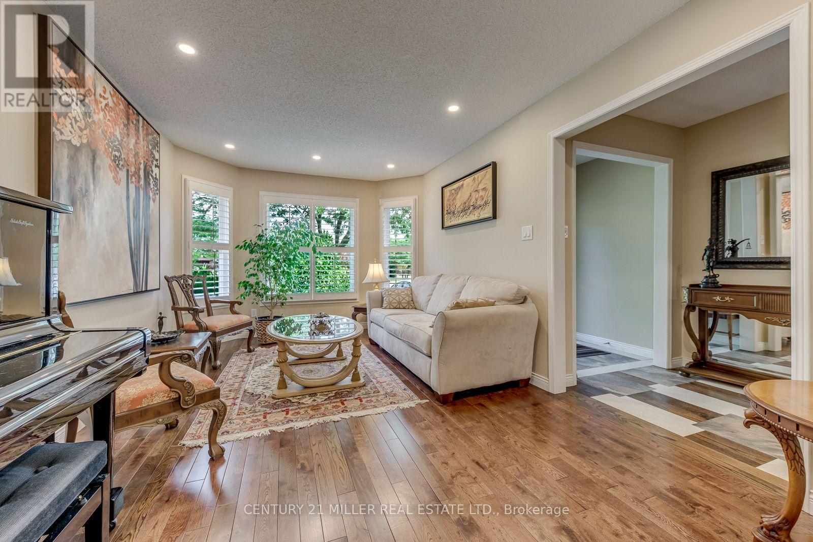 Photo of 1379 BRAMBLEWOOD GREEN