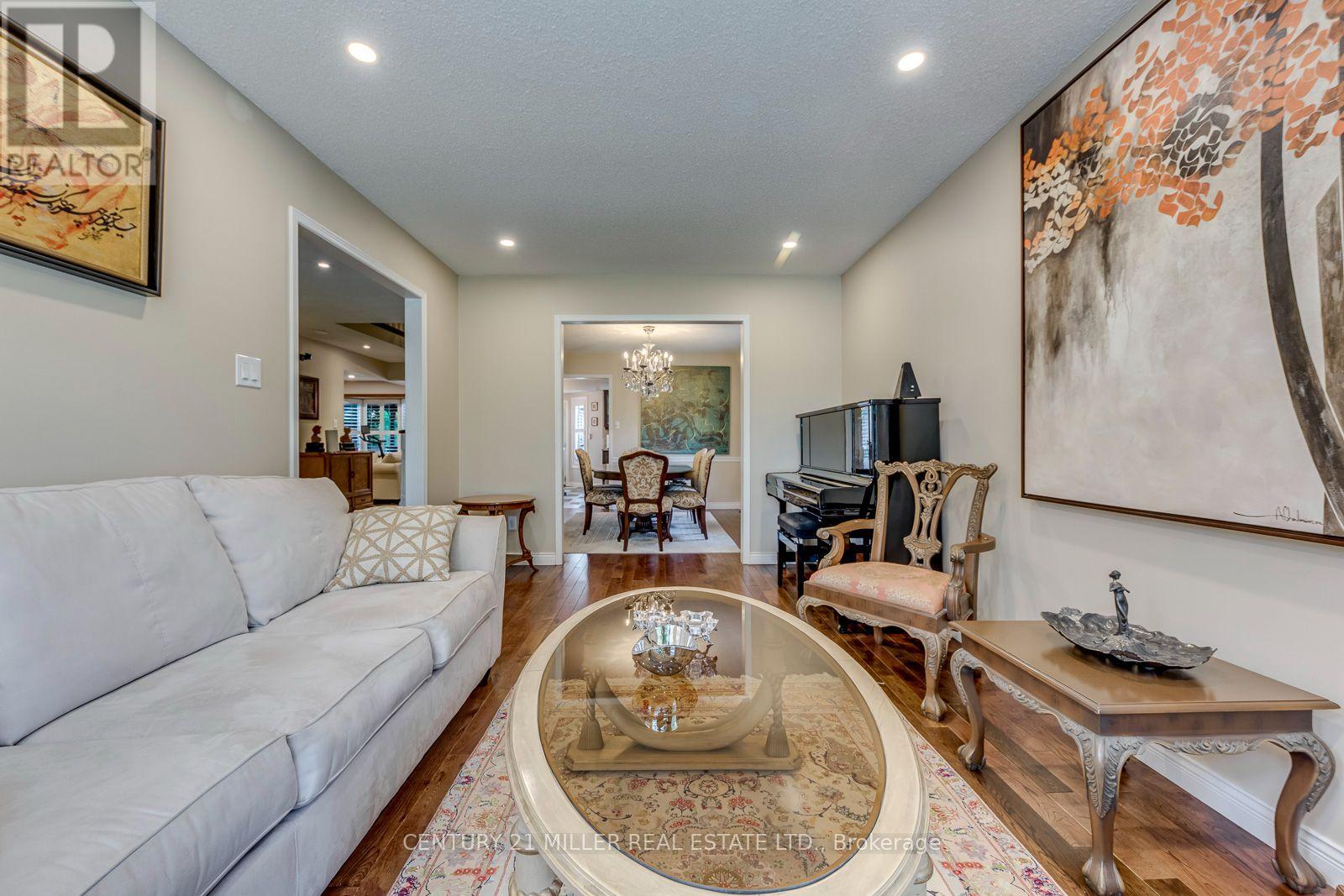 Photo of 1379 BRAMBLEWOOD GREEN