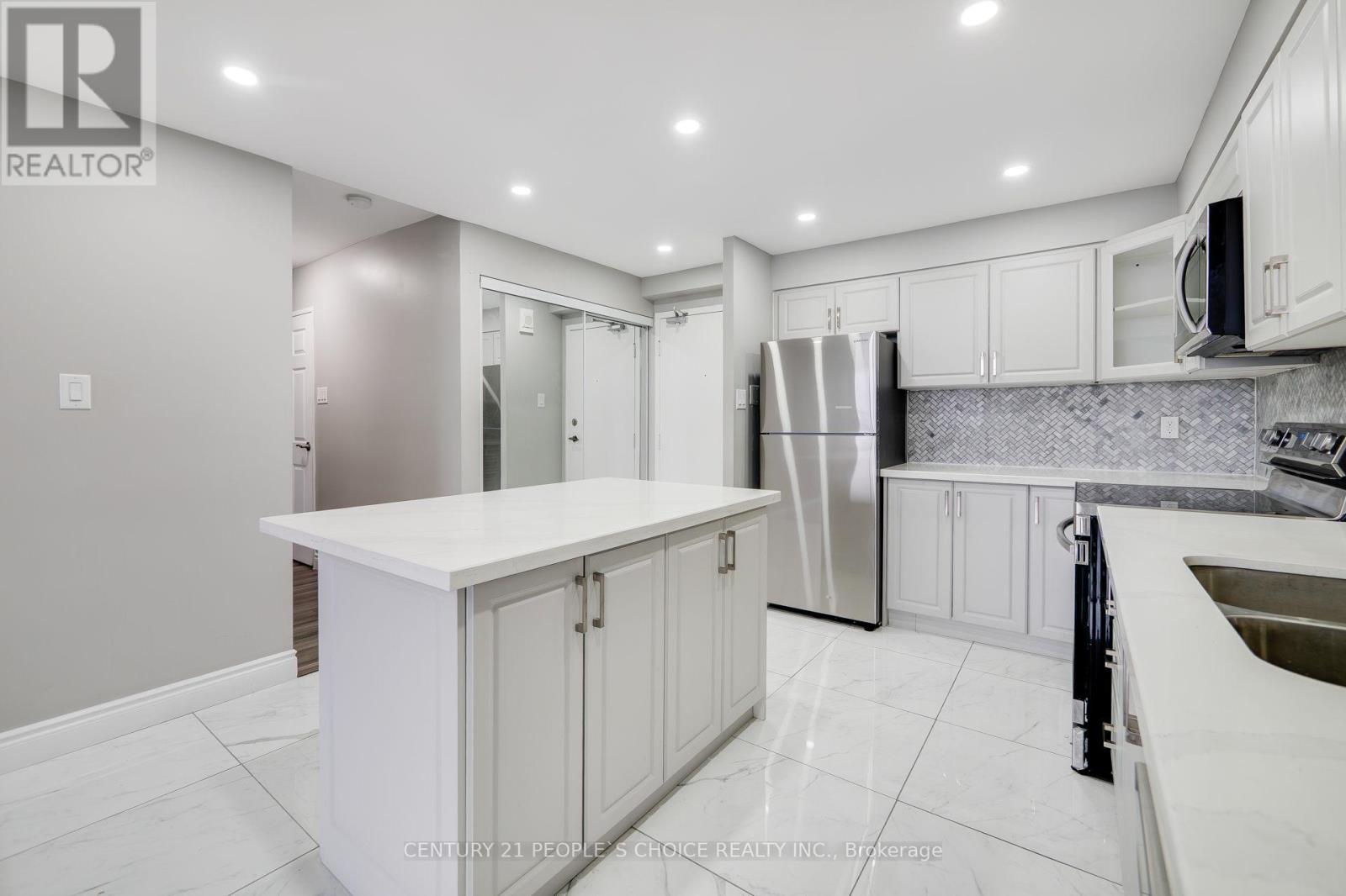 #910 40 PANORAMA COURT - 12