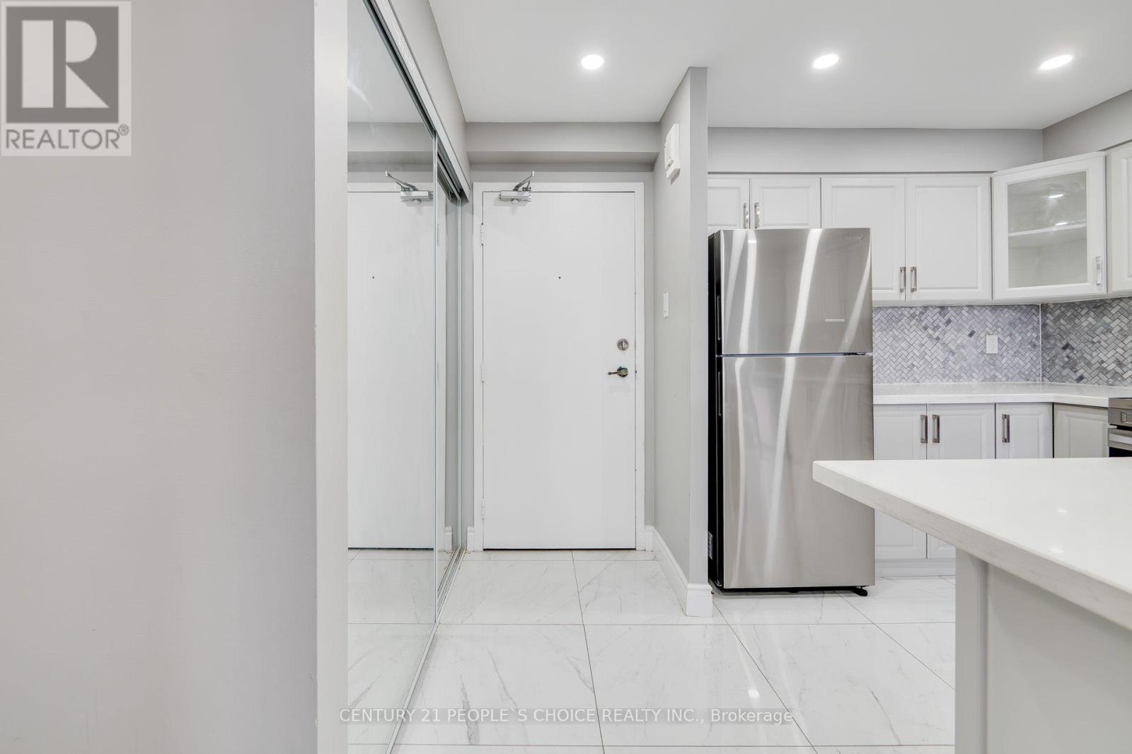 #910 40 PANORAMA COURT - 8