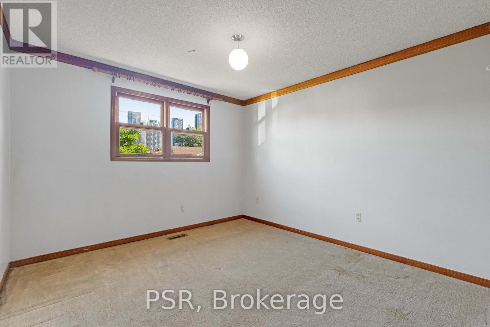 4069 CHELMSFORD COURT - 19