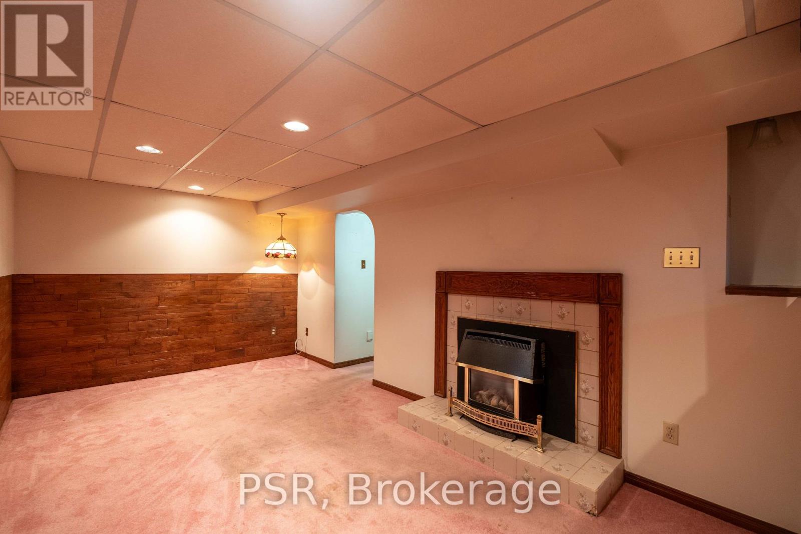 4069 CHELMSFORD COURT - 24