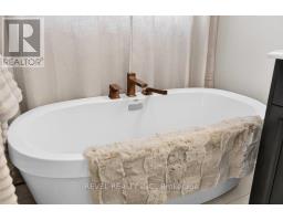 3175 Maplehill Drive, Burlington, ON L7N2W3 Photo 32