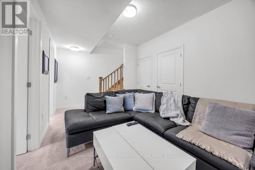 9 CROWN GATE - Image 37