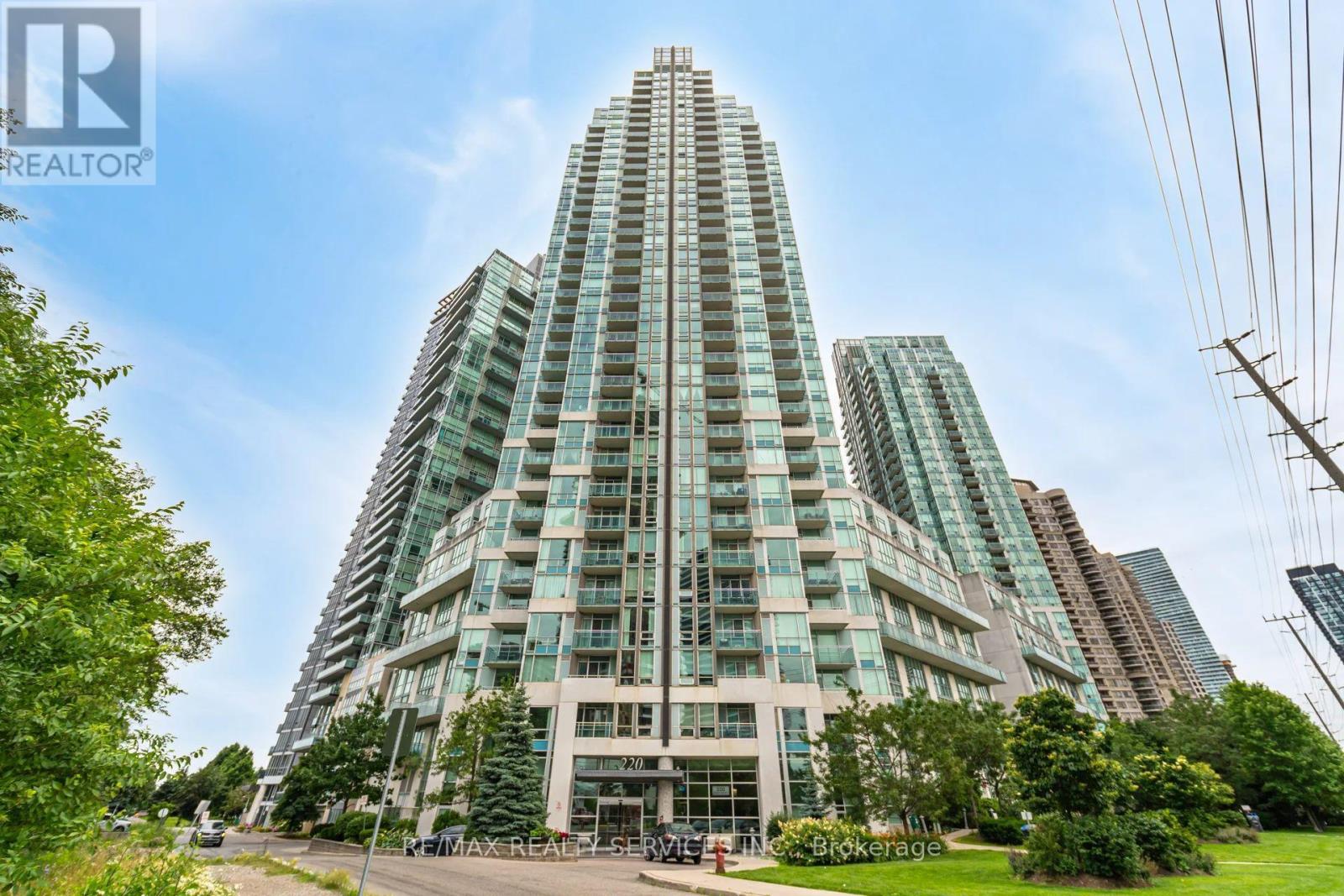 Photo of 220 Burnhamthorpe Road