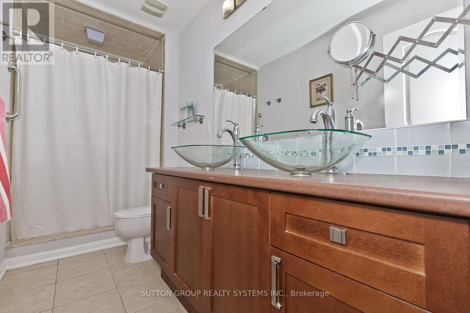 777 SHORTREED CRESCENT - Image 28