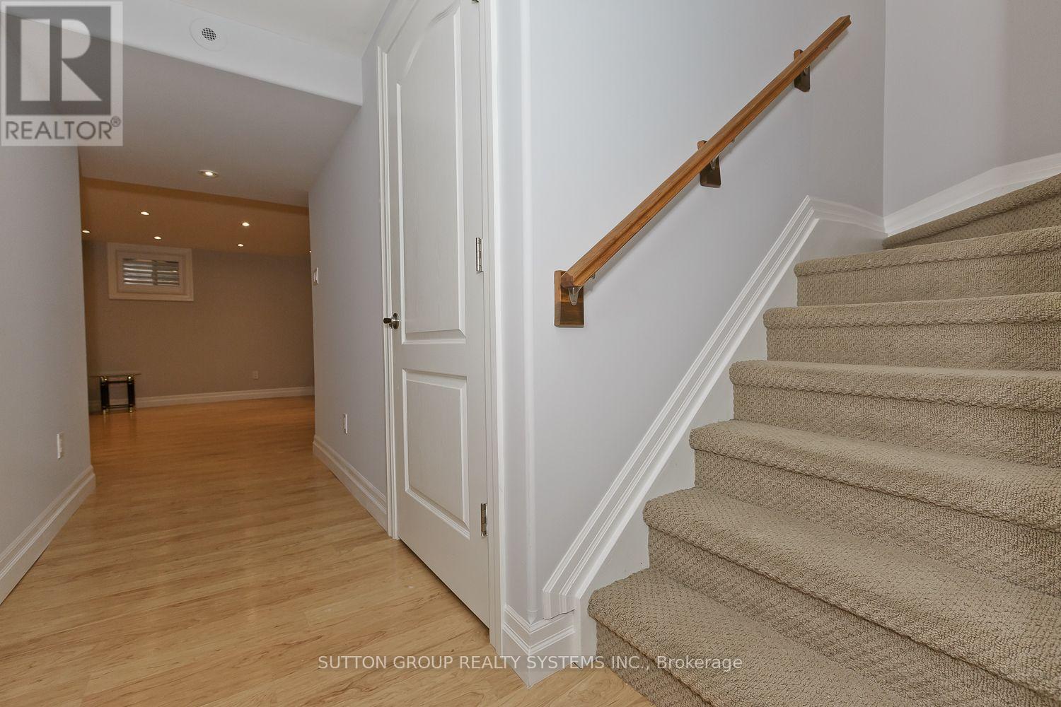 777 SHORTREED CRESCENT - 36