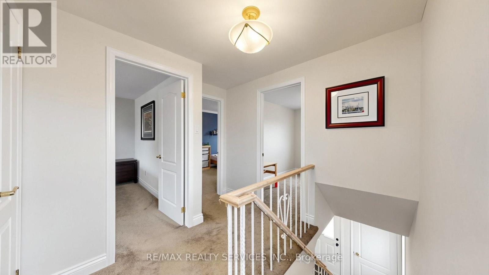 716 EAGLEMOUNT CRESCENT - 17