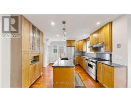 716 Eaglemount Crescent, Mississauga, ON L5C1N9 Photo 11