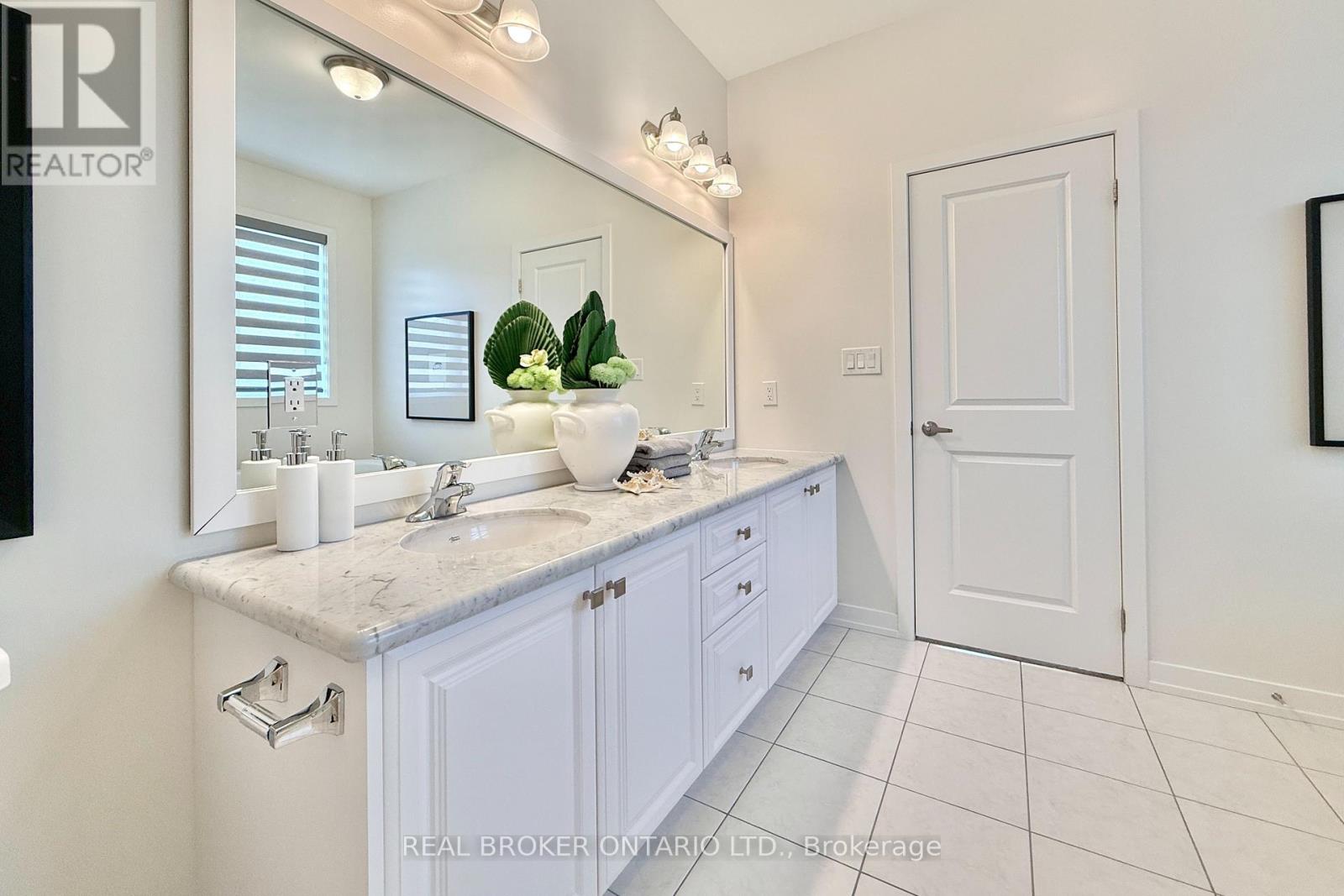 72 BROOKFAM STREET - Image 26