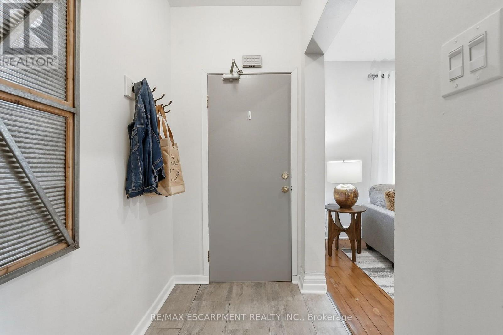 166 EMERALD STREET S - 25