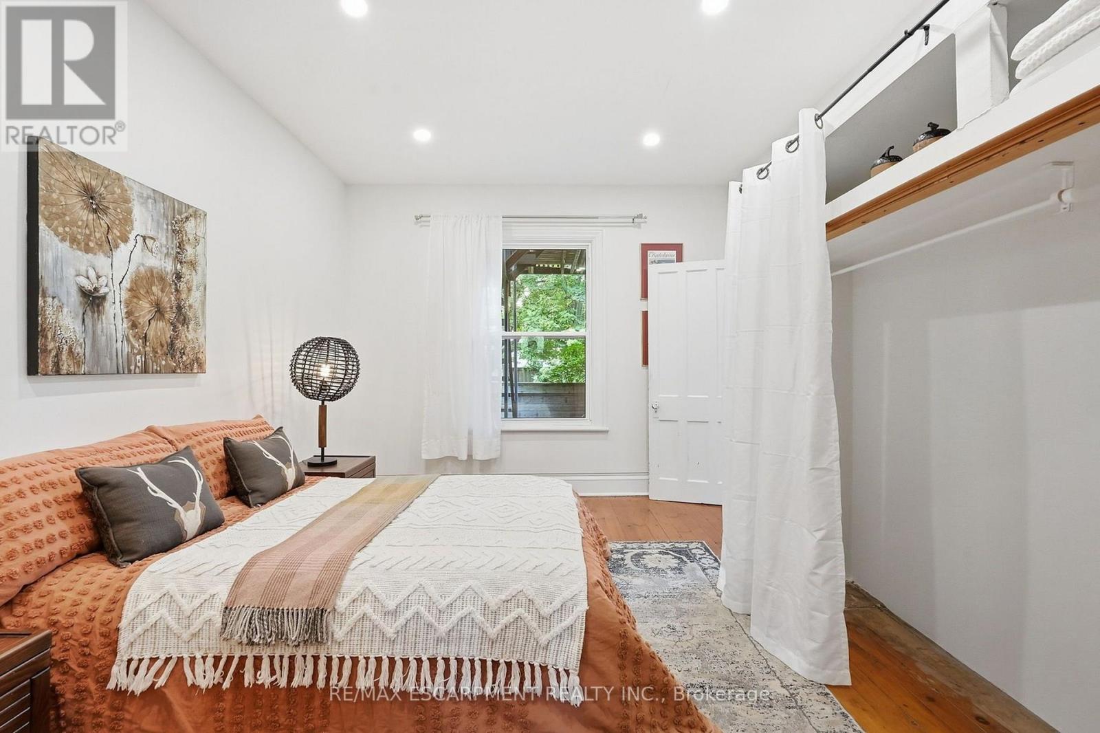 166 EMERALD STREET S - 30