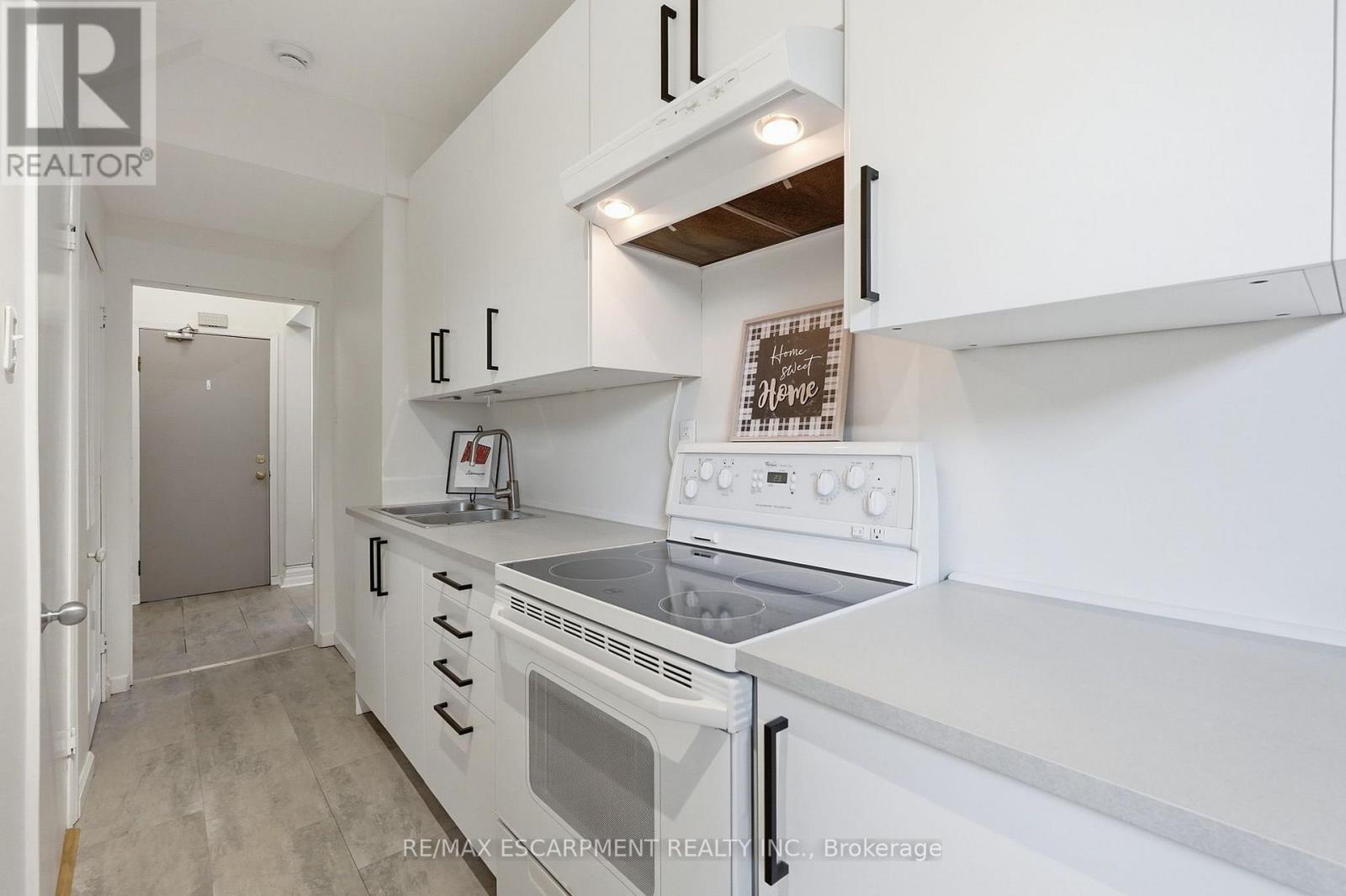 166 EMERALD STREET S - Image 34