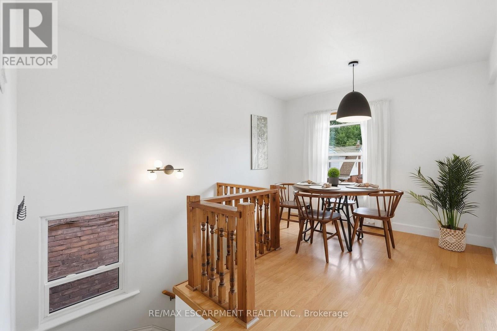 166 EMERALD STREET S - 7