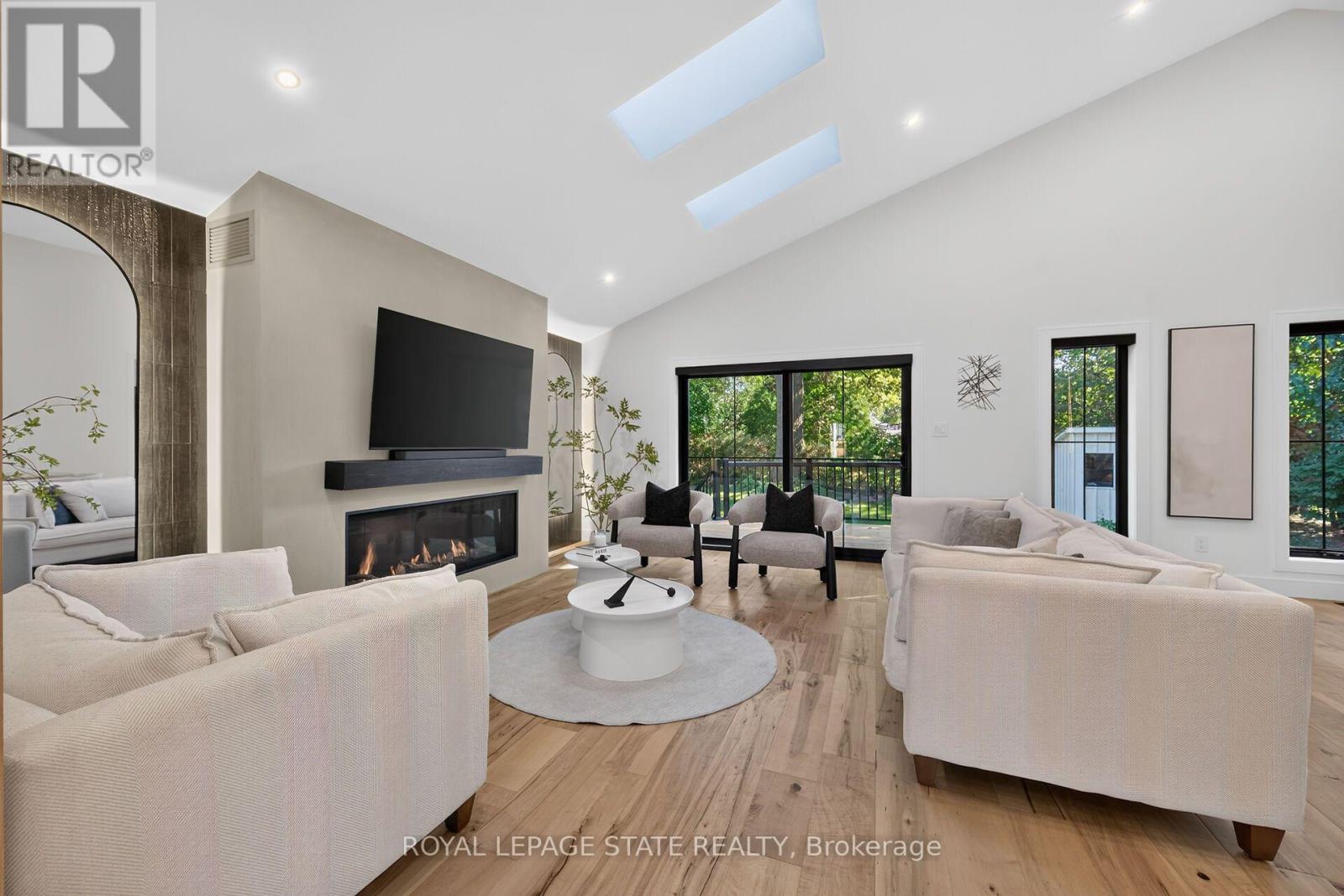491 ANSON DRIVE - 20