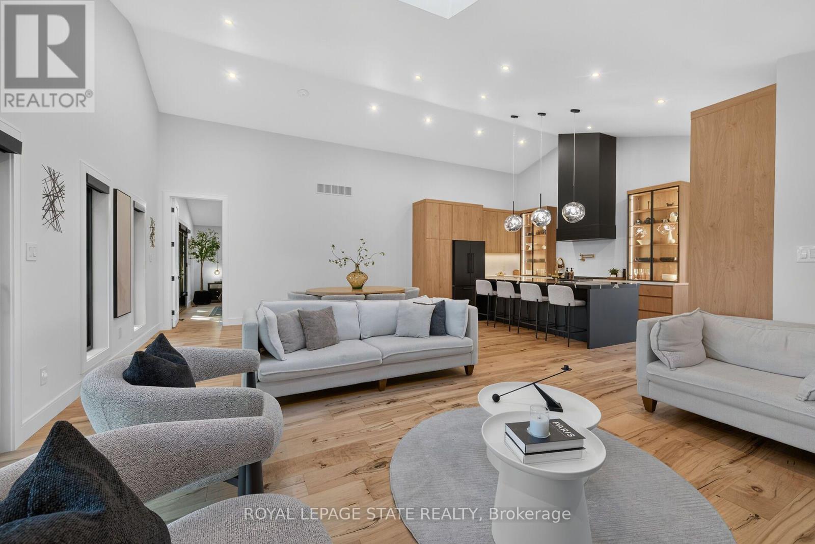 491 ANSON DRIVE - 22