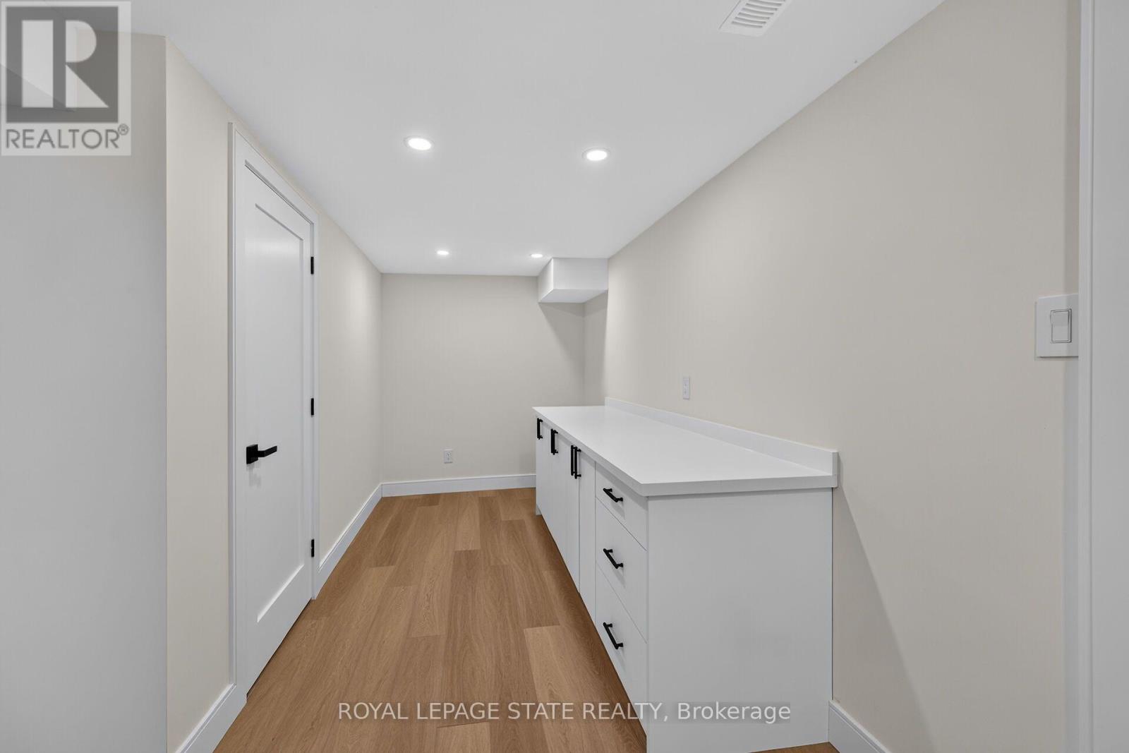 491 ANSON DRIVE - 41