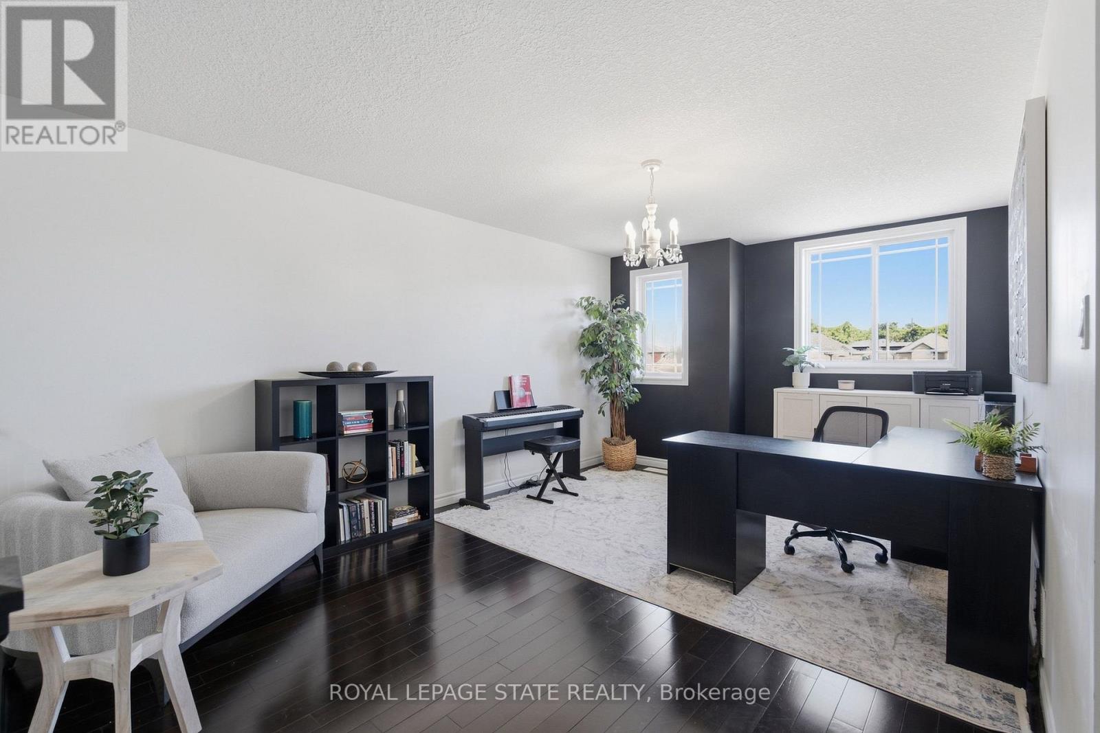 139 STONEGLEN WAY - Image 25