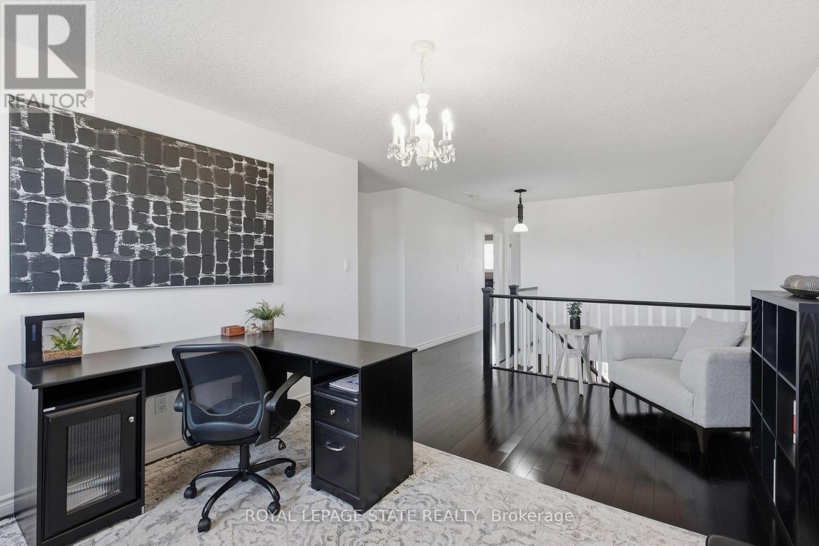 139 STONEGLEN WAY - 26