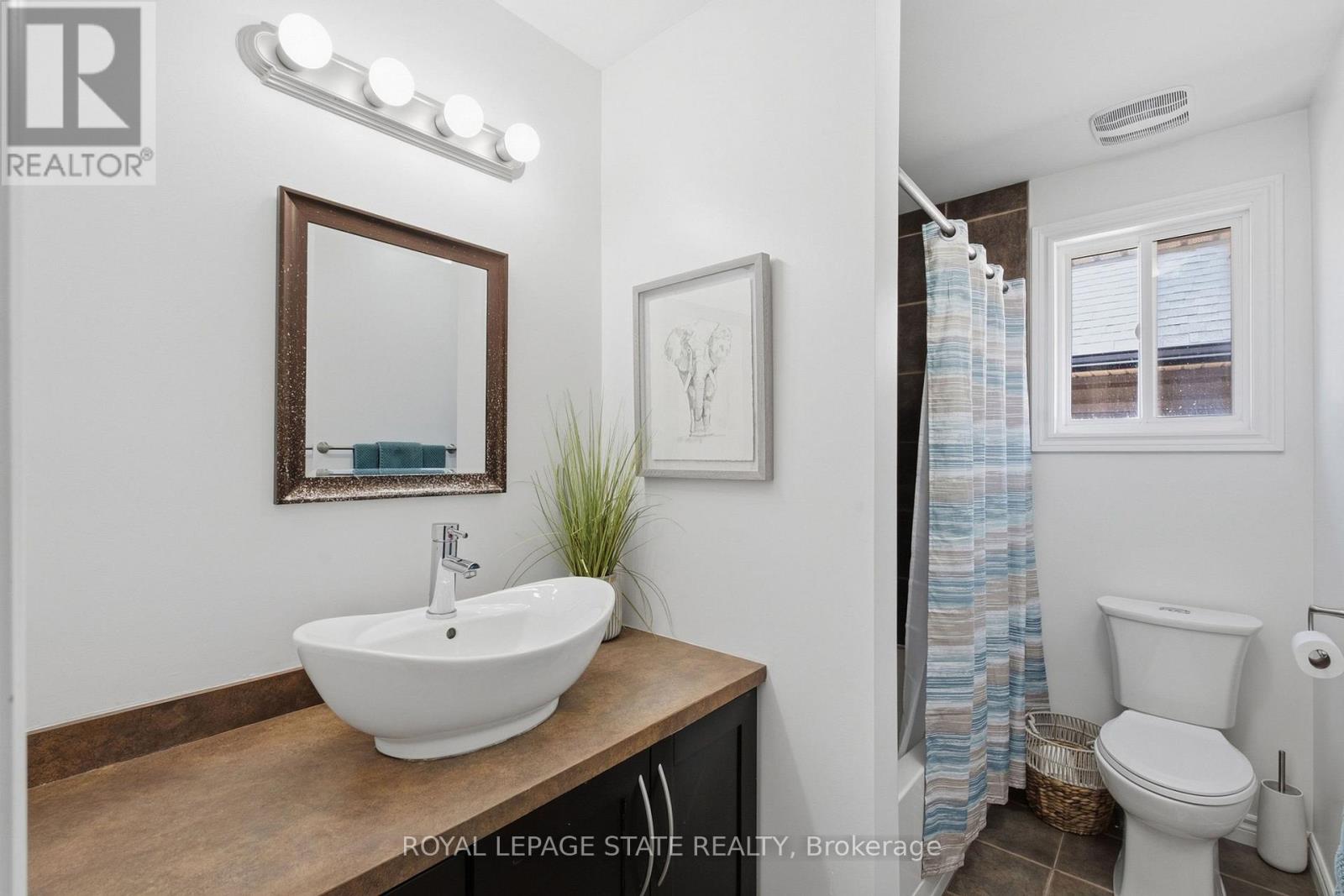 139 STONEGLEN WAY - Image 27