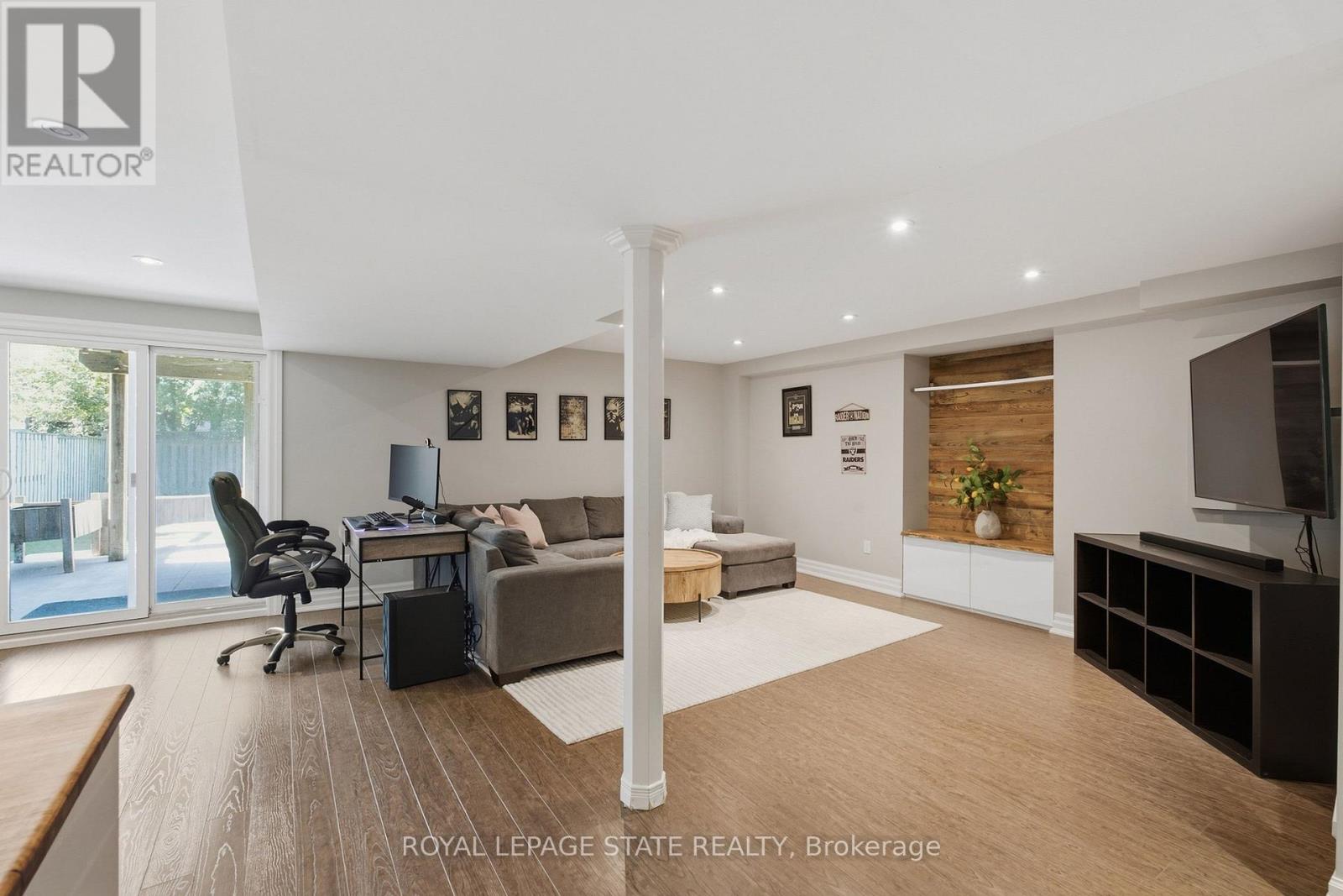 139 STONEGLEN WAY - 29
