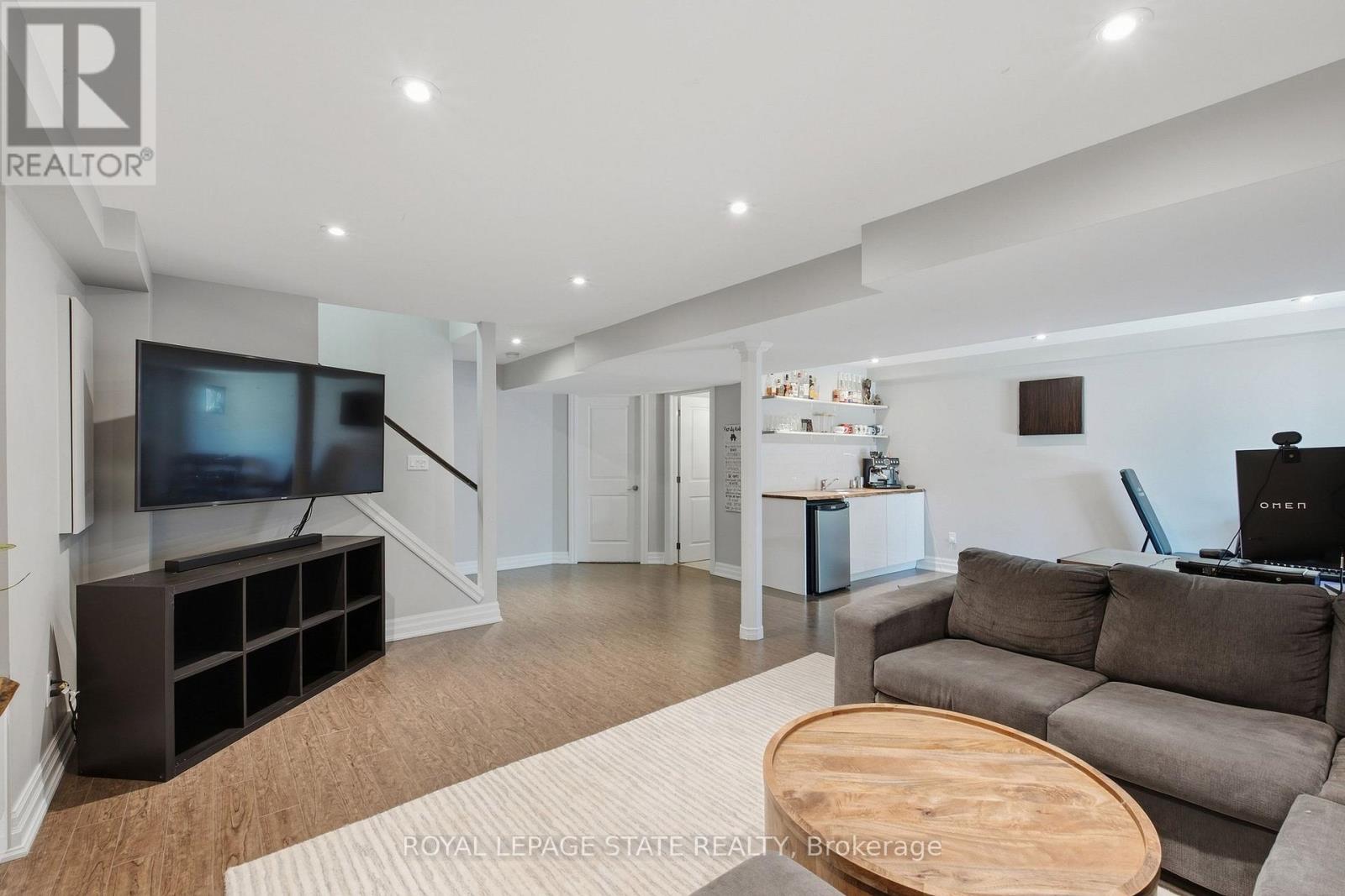 139 STONEGLEN WAY - Image 31