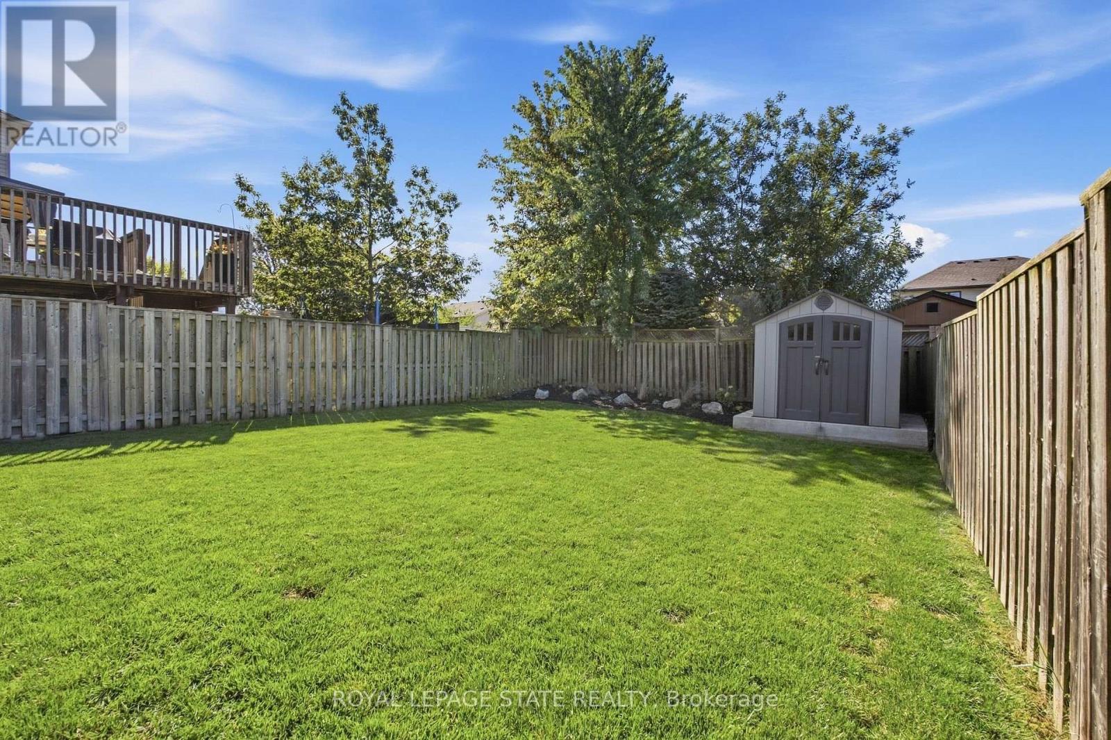 139 STONEGLEN WAY - 36